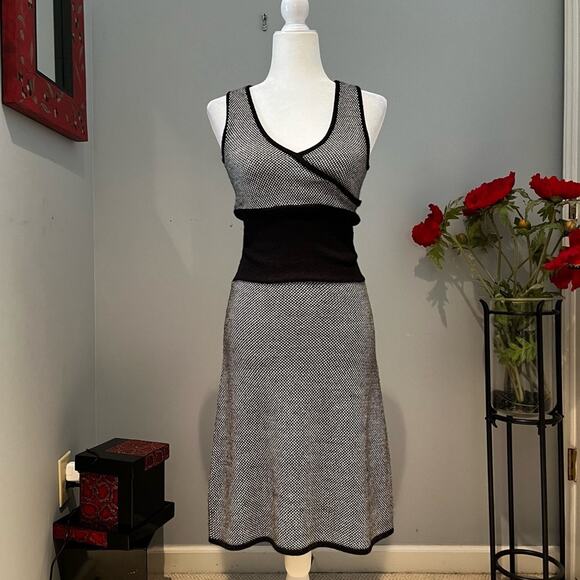 NEW Moda Merino Wool Houndstooth Plaid Classic Tailored Midi Sweater Dress S… - Picture 1 of 16